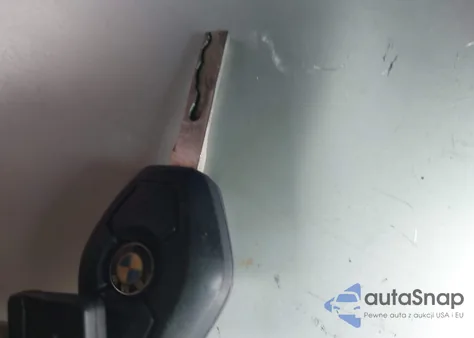 2002 BMW 325Xit z USA, uszkodzony, nr VIN WBAEP33422PF01368